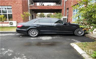 交通事故扣車停車費_交通事故為什么扣車_交通事故拖車費承擔(dān)